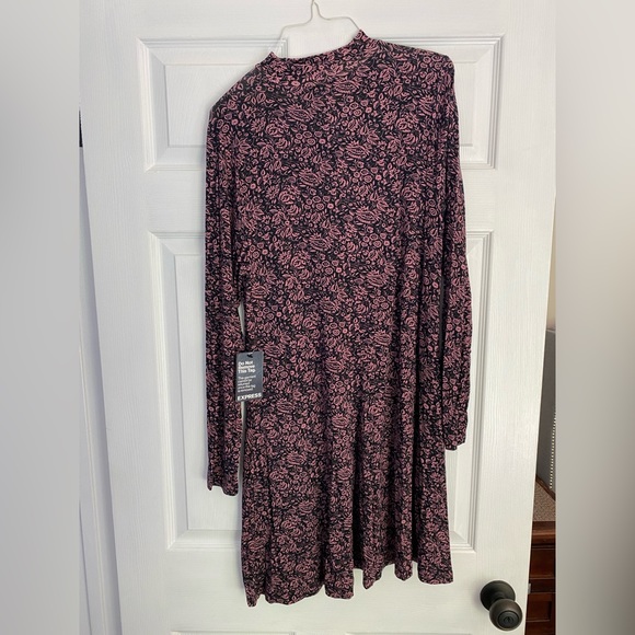 Express Long Sleeve Dress - Picture 3 of 3